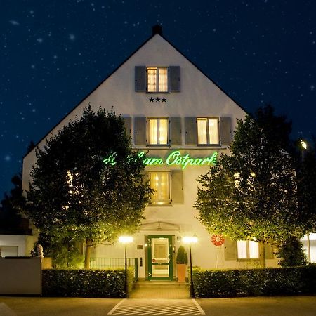 Hotel Am Ostpark Neubiberg Bagian luar foto